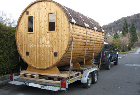 Barrel sauna transport Sauneco