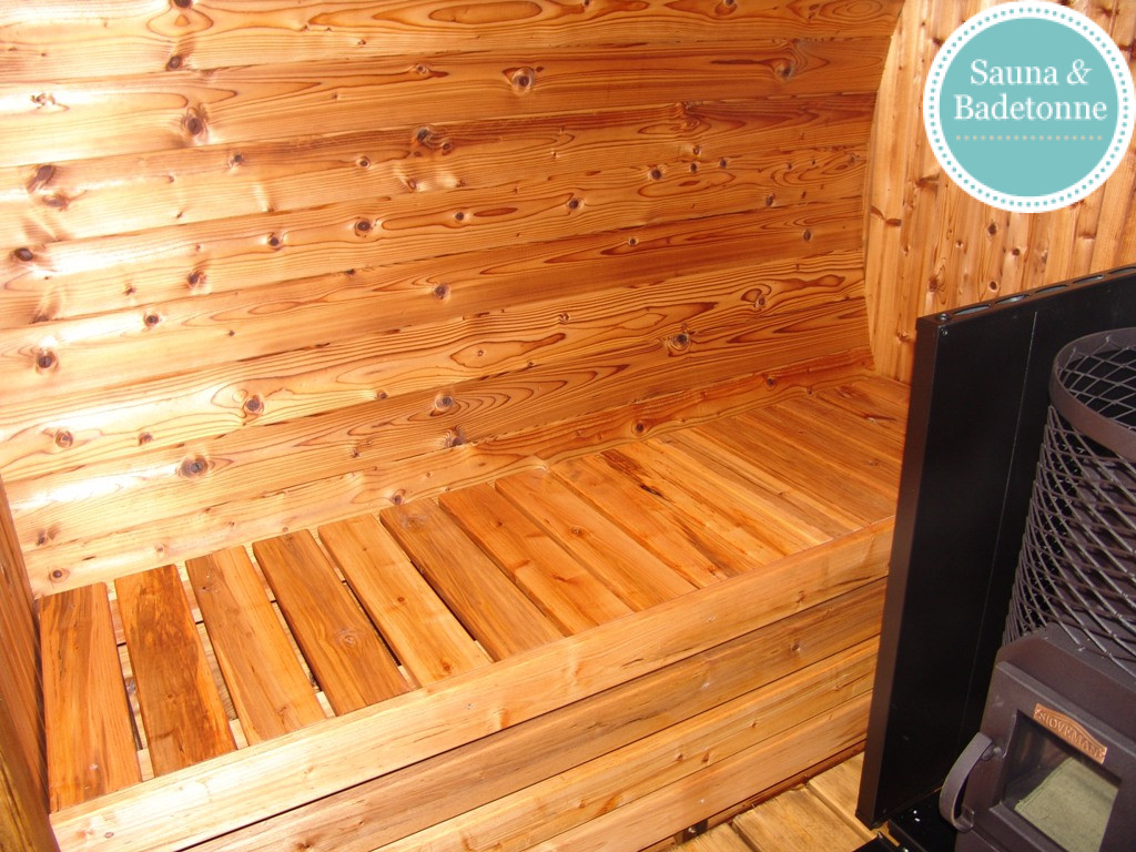 Bambino 2,7m– praktische und kompakte Fasssauna (Saunaraum und Terrasse) – Bild 18