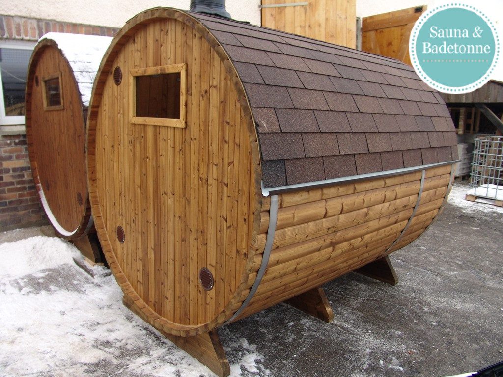 Bambino 2,7m– praktische und kompakte Fasssauna (Saunaraum und Terrasse) – Bild 4