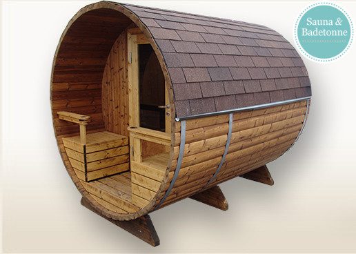 Bambino 2,7m– praktische und kompakte Fasssauna (Saunaraum und Terrasse)